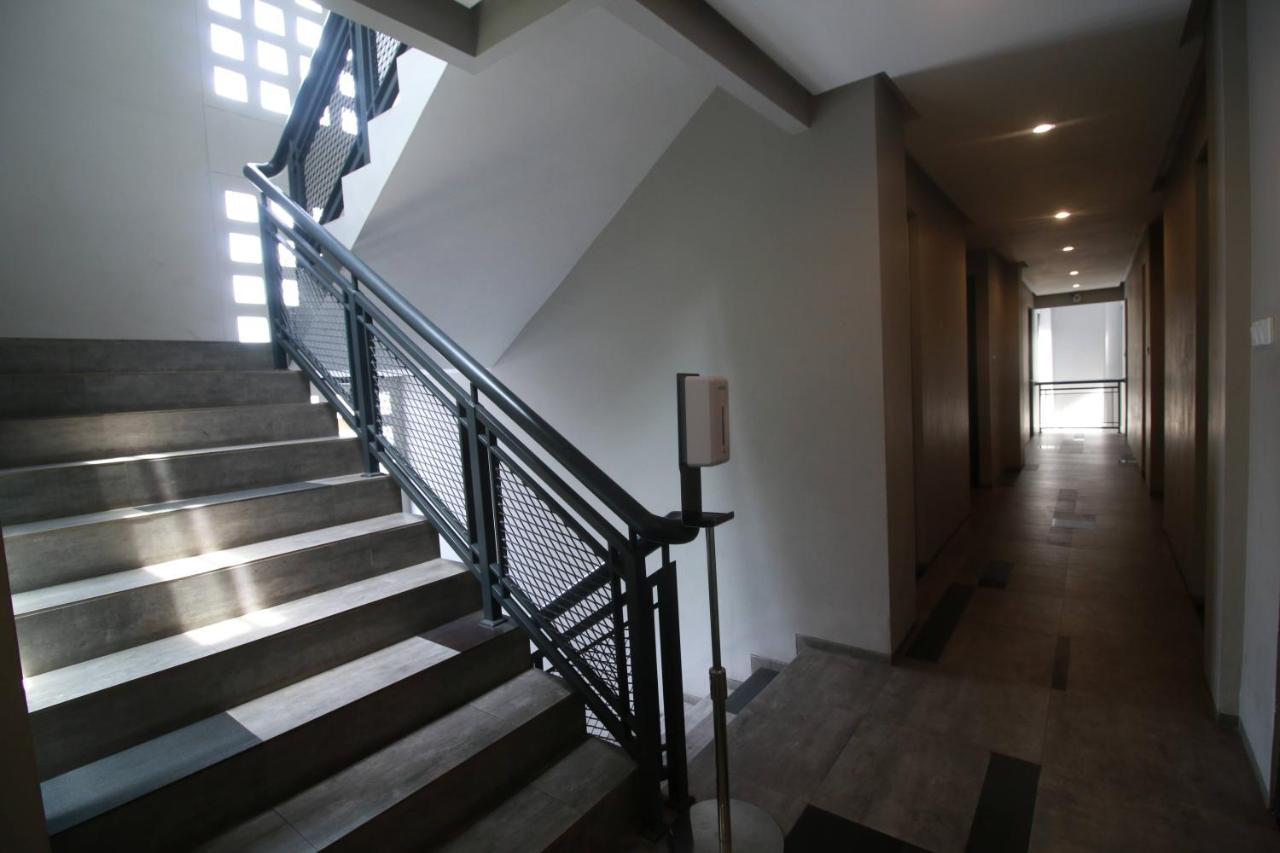 Bale Resident Hostel Jakarta Kültér fotó