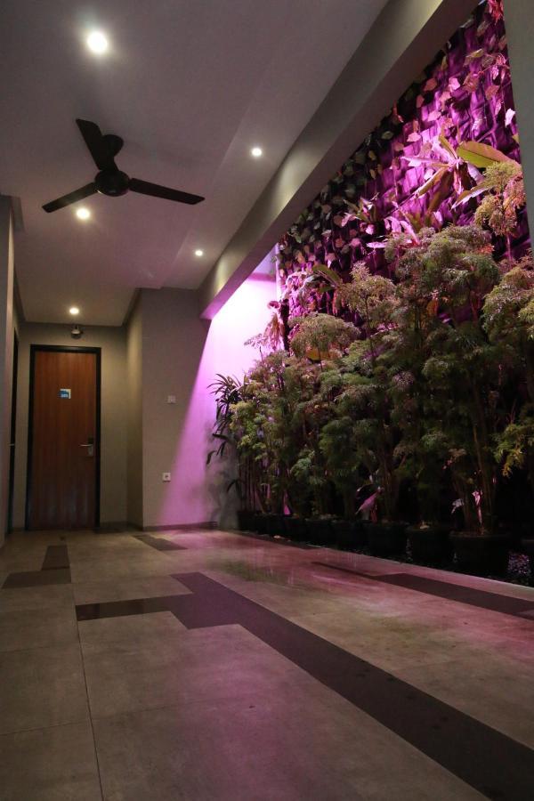 Bale Resident Hostel Jakarta Kültér fotó