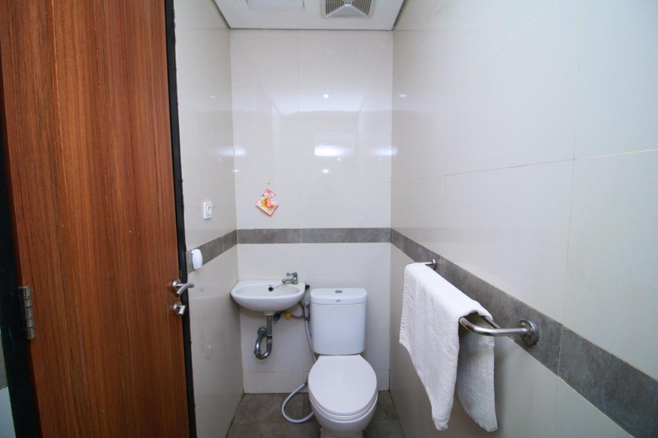 Bale Resident Hostel Jakarta Kültér fotó