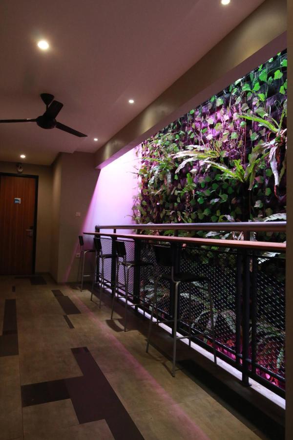 Bale Resident Hostel Jakarta Kültér fotó