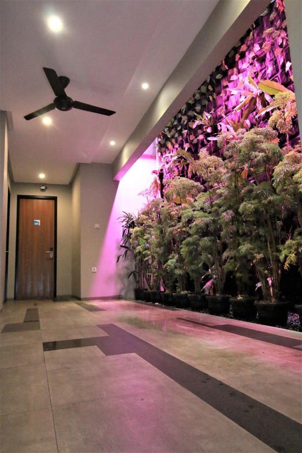 Bale Resident Hostel Jakarta Kültér fotó
