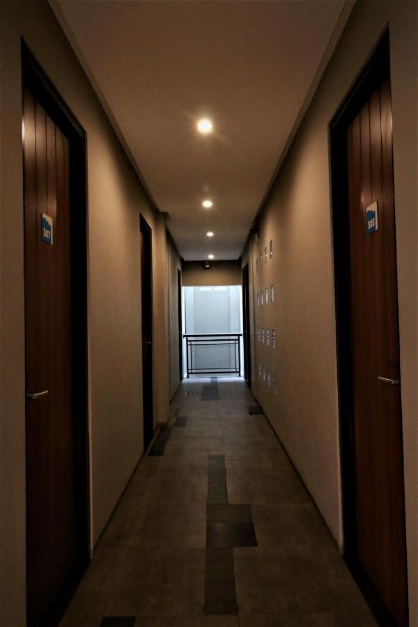 Bale Resident Hostel Jakarta Kültér fotó