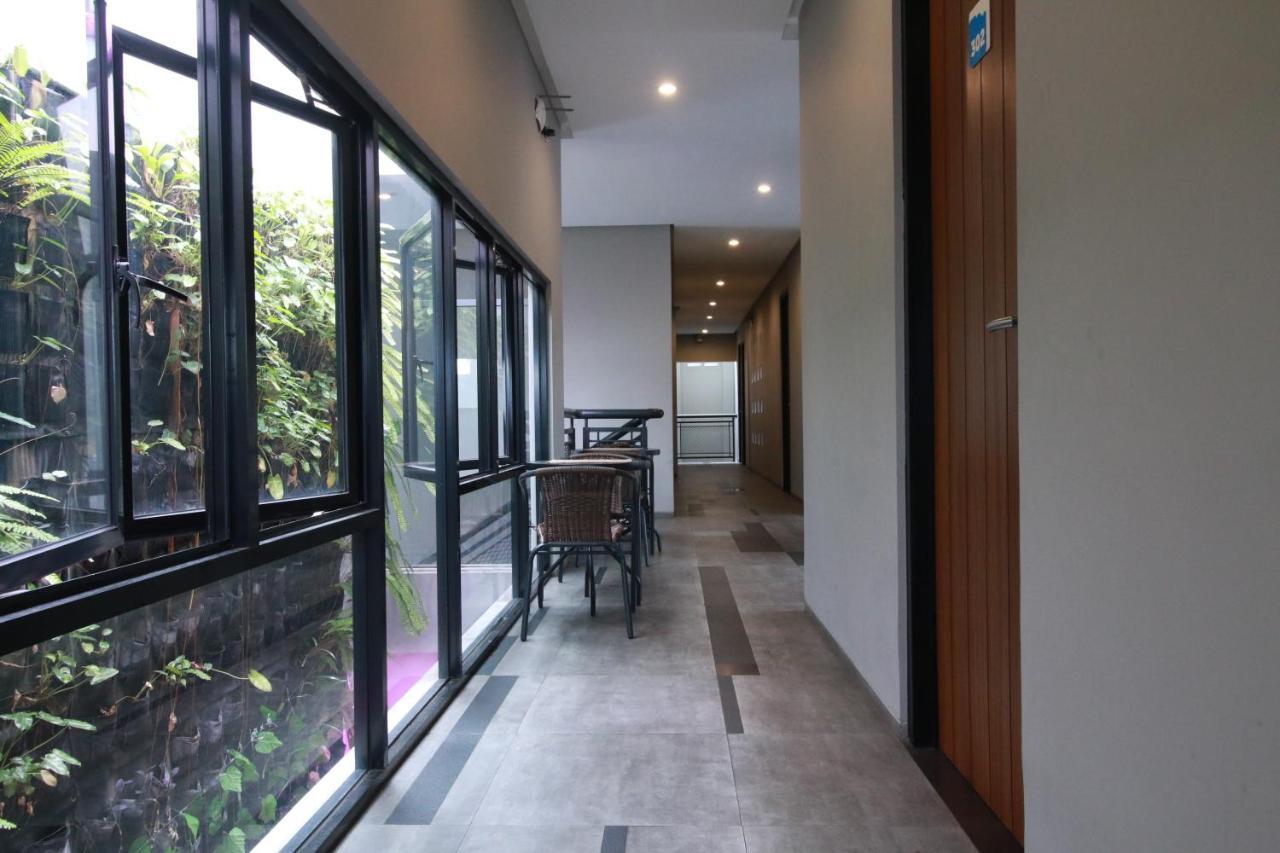 Bale Resident Hostel Jakarta Kültér fotó