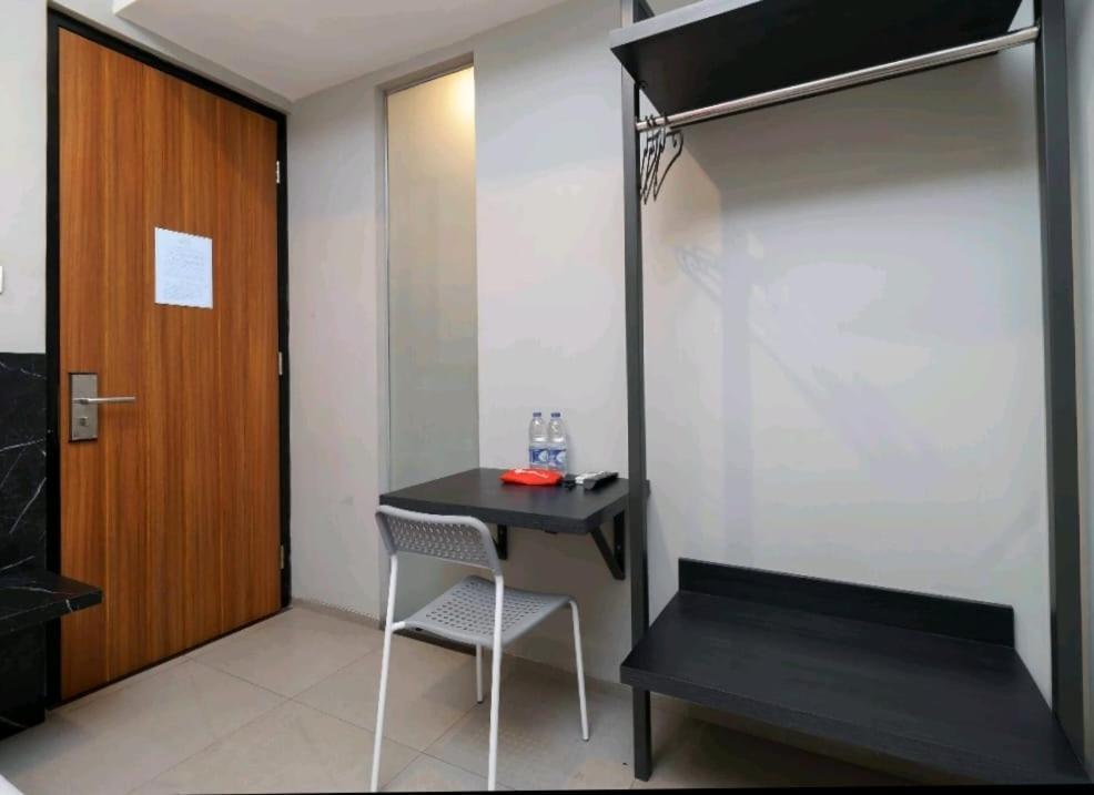 Bale Resident Hostel Jakarta Kültér fotó
