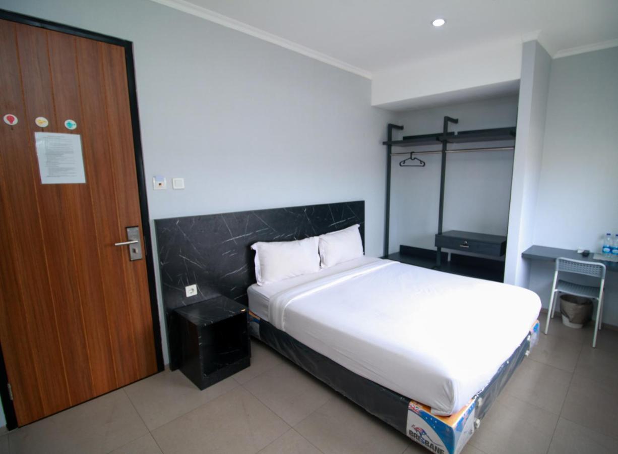 Bale Resident Hostel Jakarta Kültér fotó
