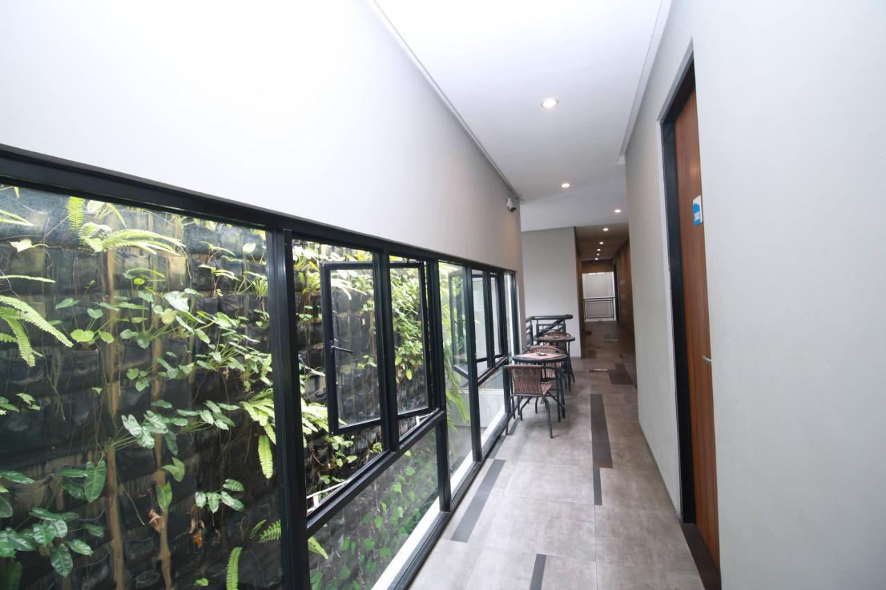Bale Resident Hostel Jakarta Kültér fotó