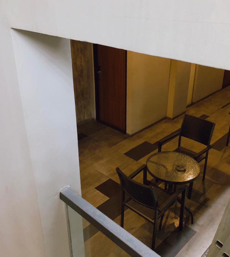 Bale Resident Hostel Jakarta Kültér fotó